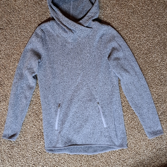 Old Navy, Active, Hoodie - Picture 2 of 5